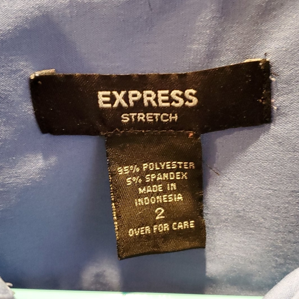 Blue Express top